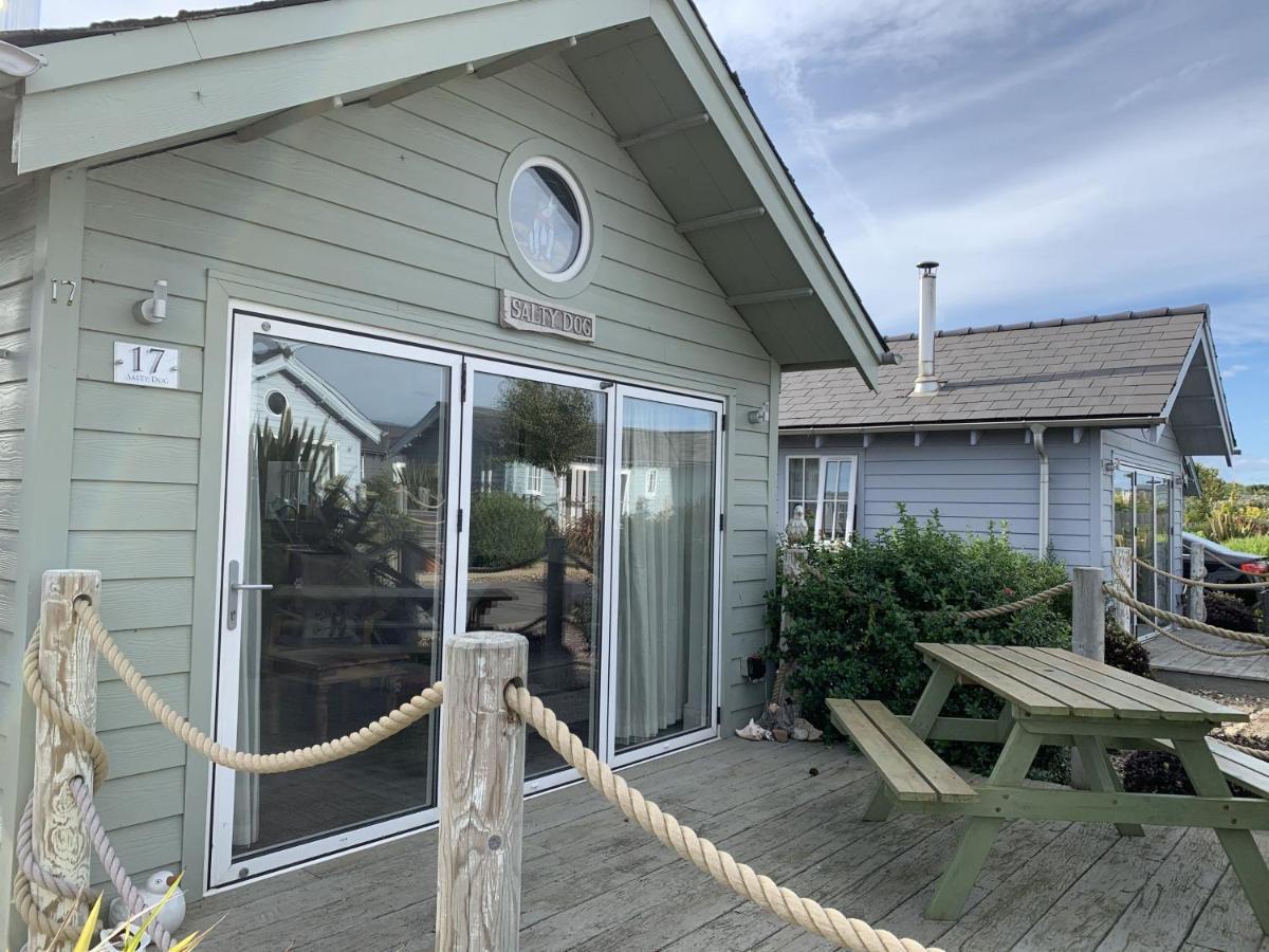 Salty Dog At The Bay Filey, Sleeps 4, 2 Dogs Welcome For Free Too Eksteriør bilde